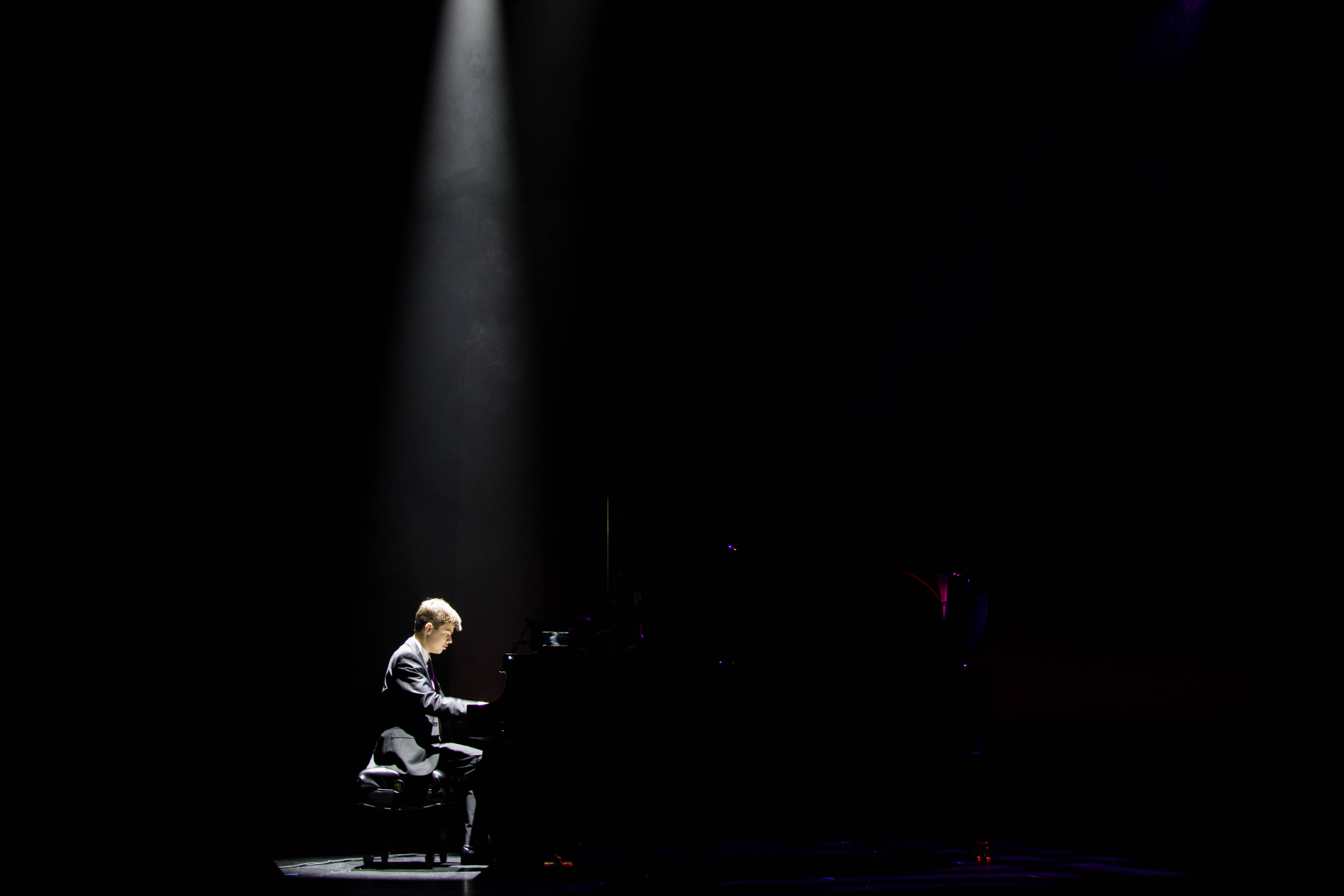 Michael Rainwater silhouette, featured in Milton Herald